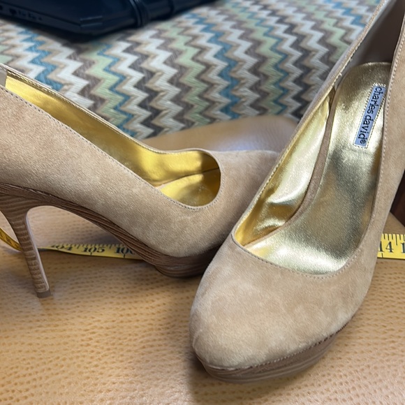 Charles David shoes - Picture 10 of 10